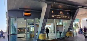 Как добраться из аэропорта Бари в центр города